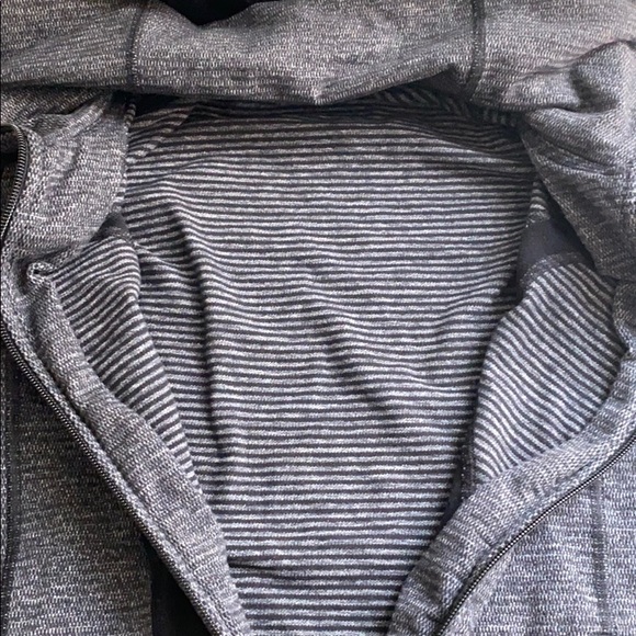 Lululemon stride fleece lined jacket scuba hoodie - Picture 4 of 8